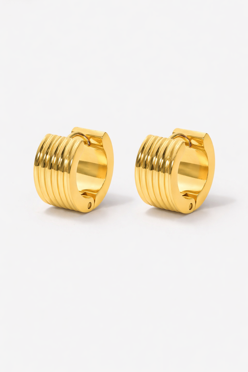 Gold Ribbed Huggie Hoops